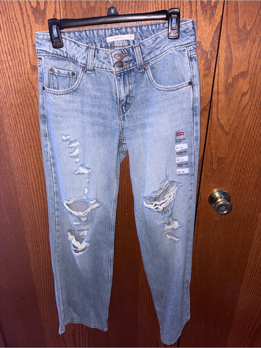 Levi's Women's Light Blue Ripped Straight Leg Jeans